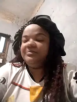 Snapshot of melcarioca1111 chatting on 10-19-25, 05:02 melcarioca1111 online show from 10-19-25, 05:02