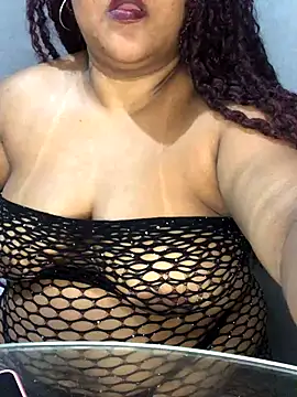 Snapshot of melcarioca1111 chatting on 10-29-25, 02:47 melcarioca1111 online show from 10-29-25, 02:47