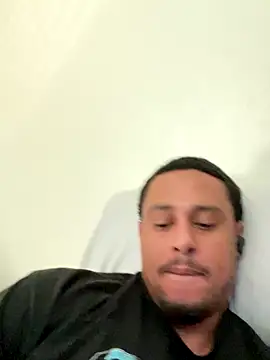 Snapshot of pnwzo chatting on 11-21-25, 11:58 pnwzo online show from 11-21-25, 11:58