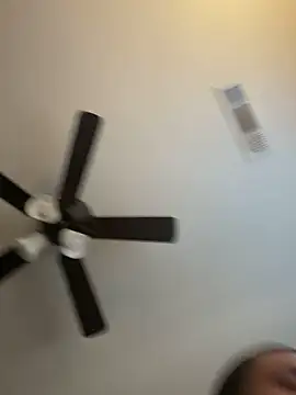 Snapshot of pnwzo chatting on 11-22-25, 09:14 pnwzo online show from 11-22-25, 09:14