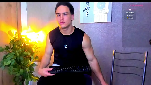 Snapshot of battistaturner chatting on 10-04-25, 03:04 battistaturner online show from 10-04-25, 03:04