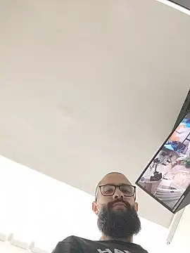 Snapshot of FranccoJ chatting on 01-05-26, 08:23 FranccoJ online show from 01-05-26, 08:23