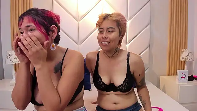 AnnieAndReach online show from 02-01-26, 02:37