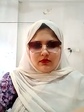 Snapshot of Nusrat-N chatting on 06-09-26, 08:15 Nusrat-N online show from 06-09-26, 08:15