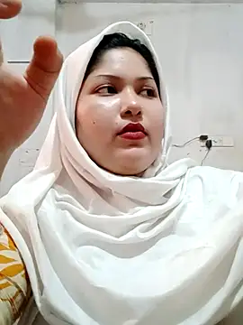 Snapshot of Nusrat-N chatting on 06-25-26, 09:58 Nusrat-N online show from 06-25-26, 09:58