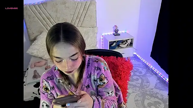 Mia Victoria22 online show from 04-16-26, 02:45