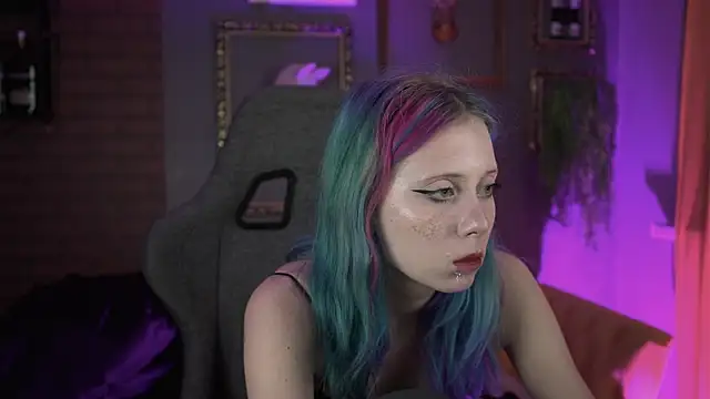 Snapshot of SakuraBliss chatting on 11-26-25, 08:10 SakuraBliss online show from 11-26-25, 08:10