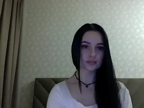 Lulii24 online show from 10-19-25, 11:16