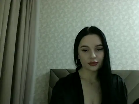 Lulii24 online show from 10-24-25, 05:20