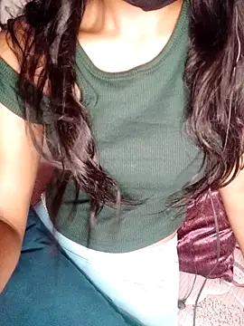 Snapshot of trending_tamizhachii chatting on 10-03-25, 06:27 trending tamizhachii online show from 10-03-25, 06:27