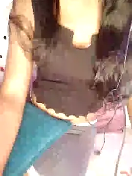 Snapshot of trending_tamizhachii chatting on 10-10-25, 03:38 trending tamizhachii online show from 10-10-25, 03:38