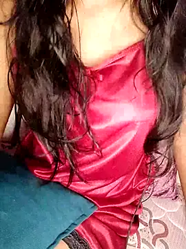 Snapshot of trending_tamizhachii chatting on 10-18-25, 07:14 trending tamizhachii online show from 10-18-25, 07:14