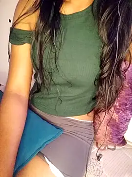 Snapshot of trending_tamizhachii chatting on 11-11-25, 05:07 trending tamizhachii online show from 11-11-25, 05:07