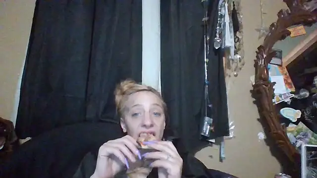 Snapshot of flavi1996 chatting on 09-29-25, 07:13 flavi1996 online show from 09-29-25, 07:13