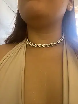 MacarenaRosse online show from 10-25-25, 04:46