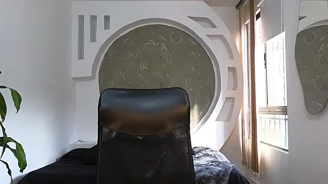 Rafael Mendezz online show from 10-04-25, 08:40