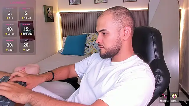 Snapshot of Marcus_Soler chatting on 05-04-26, 02:02 Marcus Soler online show from 05-04-26, 02:02