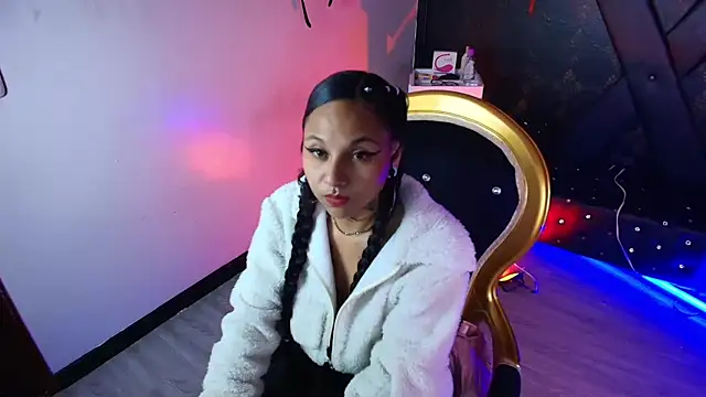 Snapshot of Sweettpleasure chatting on 02-03-26, 03:06 Sweettpleasure online show from 02-03-26, 03:06