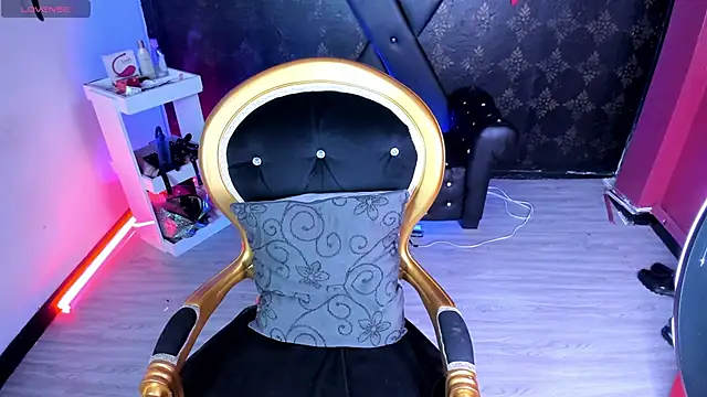 Snapshot of Sweettpleasure chatting on 02-26-26, 03:00 Sweettpleasure online show from 02-26-26, 03:00