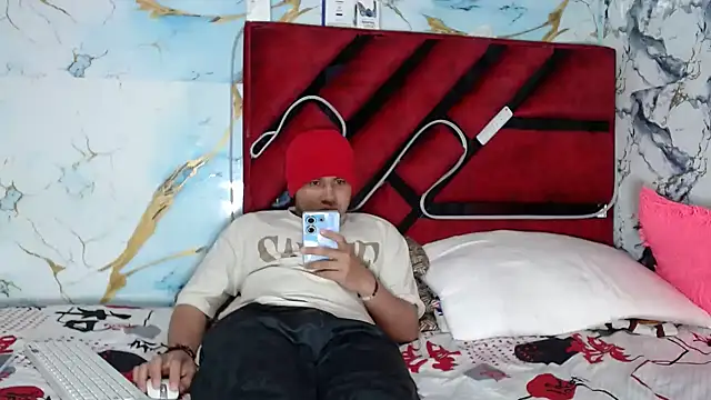 Snapshot of hot_lady19 chatting on 02-02-26, 05:55 hot lady19 online show from 02-02-26, 05:55