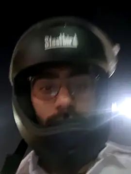 Snapshot of YoursThickDick chatting on 10-22-25, 04:29 YoursThickDick online show from 10-22-25, 04:29