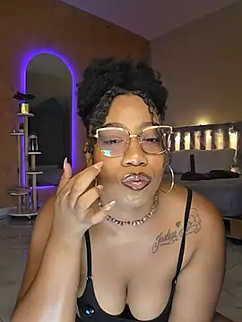 Snapshot of Naomi_jhonson chatting on 06-16-26, 02:09 Naomi jhonson online show from 06-16-26, 02:09