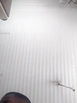 Snapshot of Redvodakcruz chatting on 12-19-25, 10:11 Redvodakcruz online show from 12-19-25, 10:11