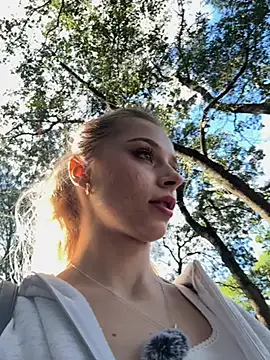 BabyAnais online show from 09-18-25, 02:30