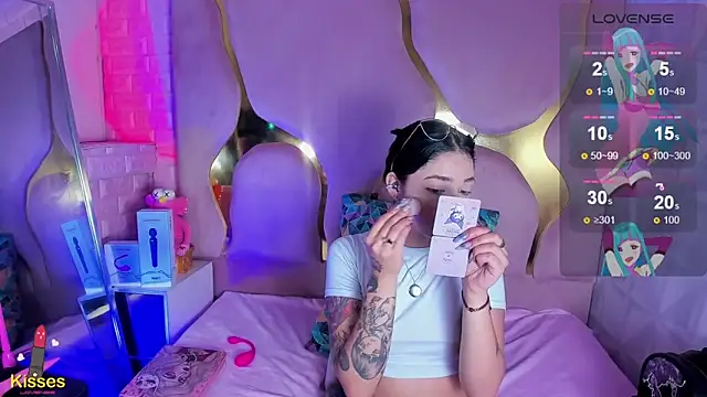 Niina Sissy online show from 03-15-26, 05:02