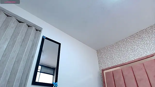 Hanna Lee   online show from 04-17-26, 08:01