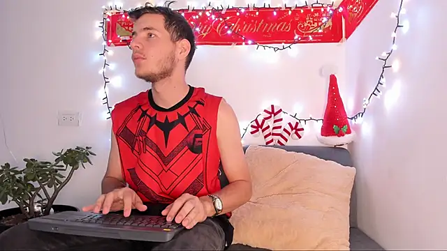 lara and danny online show from 11-21-25, 12:26