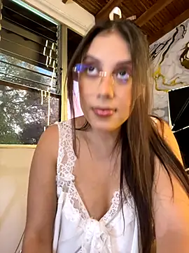 Snapshot of Harley_J_ chatting on 11-04-25, 12:48 Harley J online show from 11-04-25, 12:48