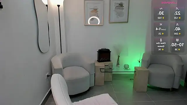 Snapshot of Karliie_kloss_ chatting on 09-12-25, 04:23 Karliie kloss online show from 09-12-25, 04:23