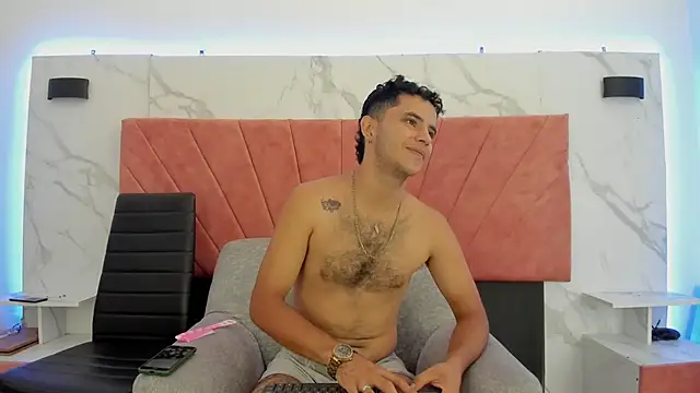 HellAndDante  online show from 12-16-25, 05:18