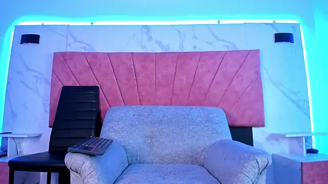 HellAndDante  online show from 12-22-25, 02:08