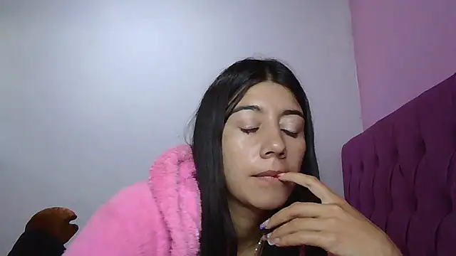 Madow Lu online show from 10-24-25, 01:18