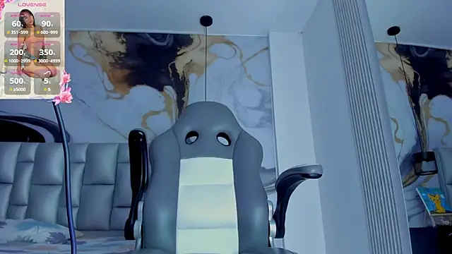 Elowen Clark online show from 09-15-25, 08:20