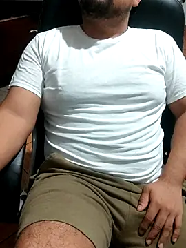 Snapshot of Hotknight chatting on 09-15-25, 05:51 Hotknight online show from 09-15-25, 05:51