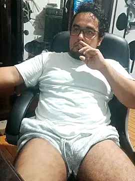 Snapshot of Hotknight chatting on 10-05-25, 04:11 Hotknight online show from 10-05-25, 04:11