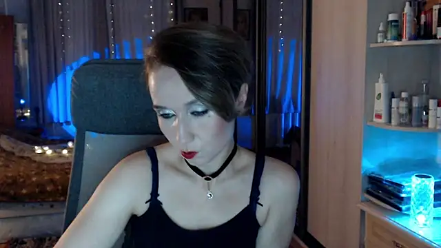 ClassyInna online show from 11-19-25, 05:51