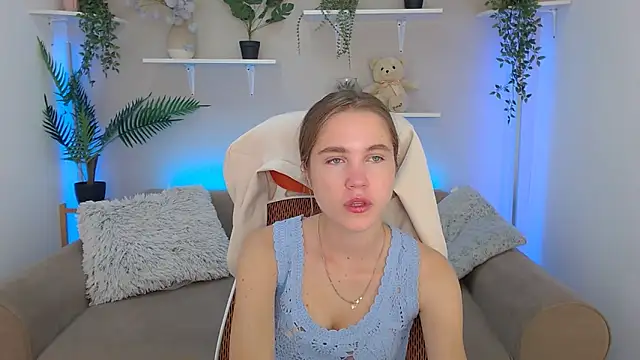 Snapshot of Spicy_Lexi chatting on 09-23-25, 06:27 Spicy Lexi online show from 09-23-25, 06:27