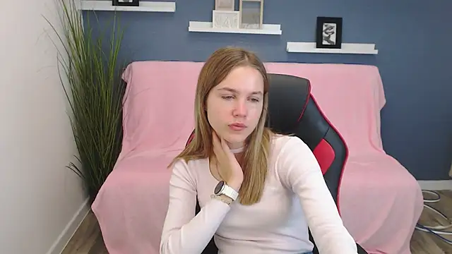 Snapshot of Spicy_Lexi chatting on 10-07-25, 06:32 Spicy Lexi online show from 10-07-25, 06:32