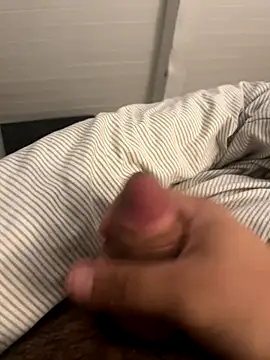 Snapshot of Pablo_14800 chatting on 11-26-25, 04:52 Pablo 14800 online show from 11-26-25, 04:52