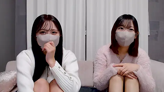 Snapshot of _YUI_CHAN_ chatting on 12-04-25, 11:30 YUI CHAN online show from 12-04-25, 11:30