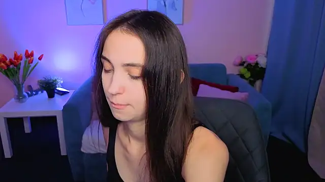 Snapshot of EllaSteele chatting on 10-05-25, 01:53 EllaSteele online show from 10-05-25, 01:53