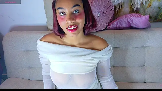 Sofia Stanley online show from 06-30-26, 06:47