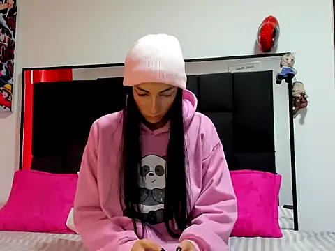 Snapshot of xamila_muaa chatting on 11-13-25, 12:26 xamila muaa online show from 11-13-25, 12:26