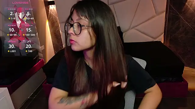 sophiaa 7 online show from 10-20-25, 11:32