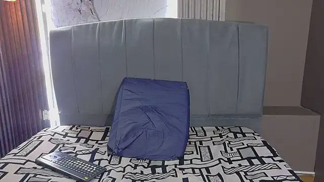 angeles azul online show from 03-04-26, 03:40