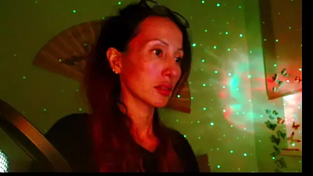 Snapshot of KiotoShine chatting on 09-19-25, 06:52 KiotoShine online show from 09-19-25, 06:52